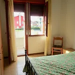 Piscina, Vicino Al Mare Residence Equilio